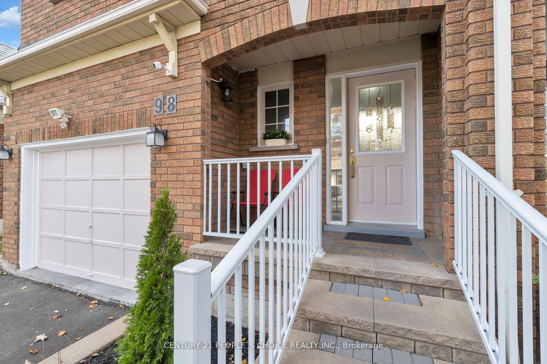 98 Bighorn Cres