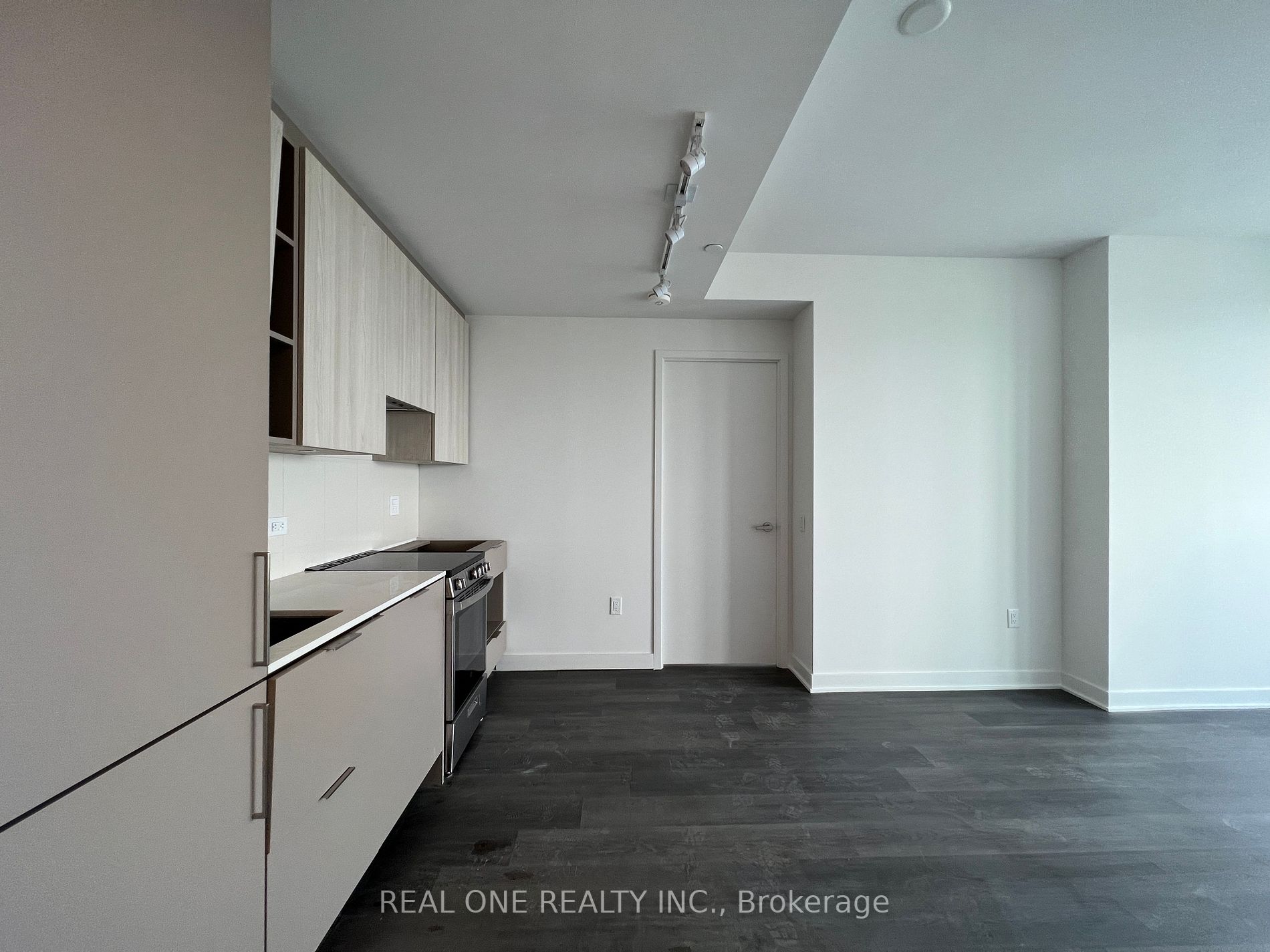 3900 Confederation Pkwy, #5001