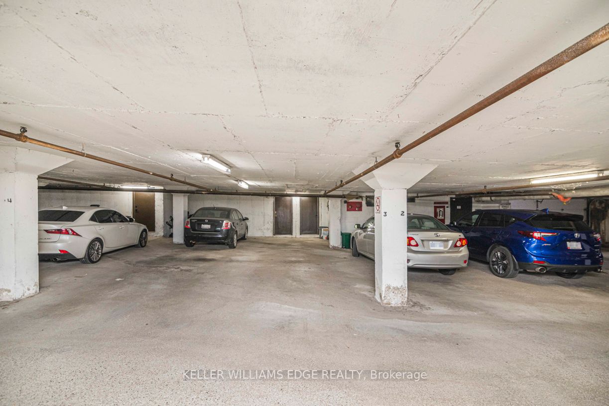 1306 Guelph Line, #3