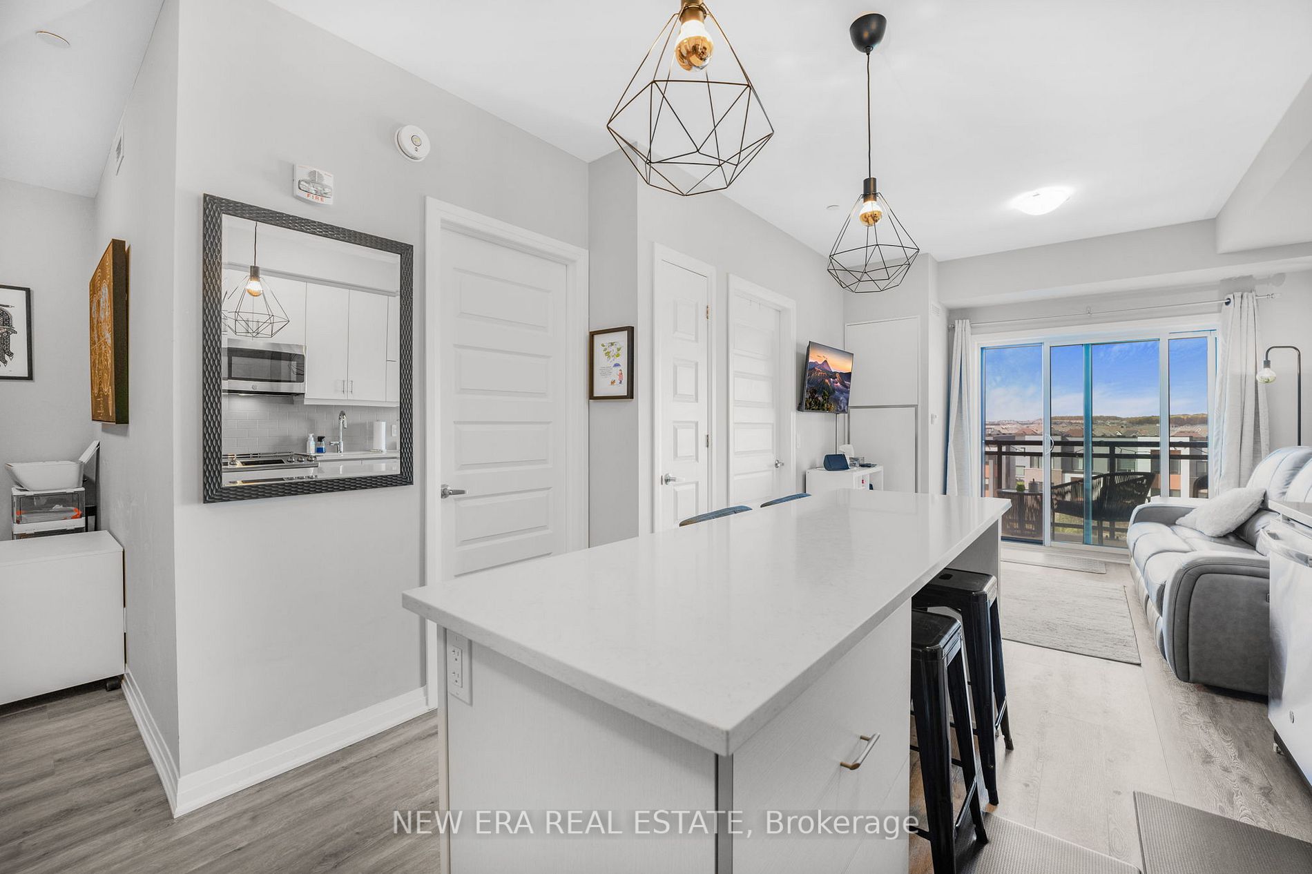 128 Grovewood Common, #408