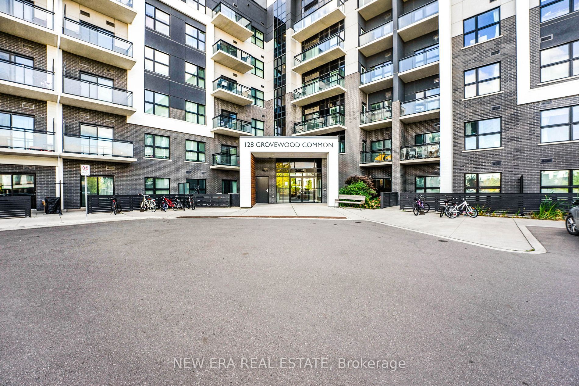 128 Grovewood Common, #408