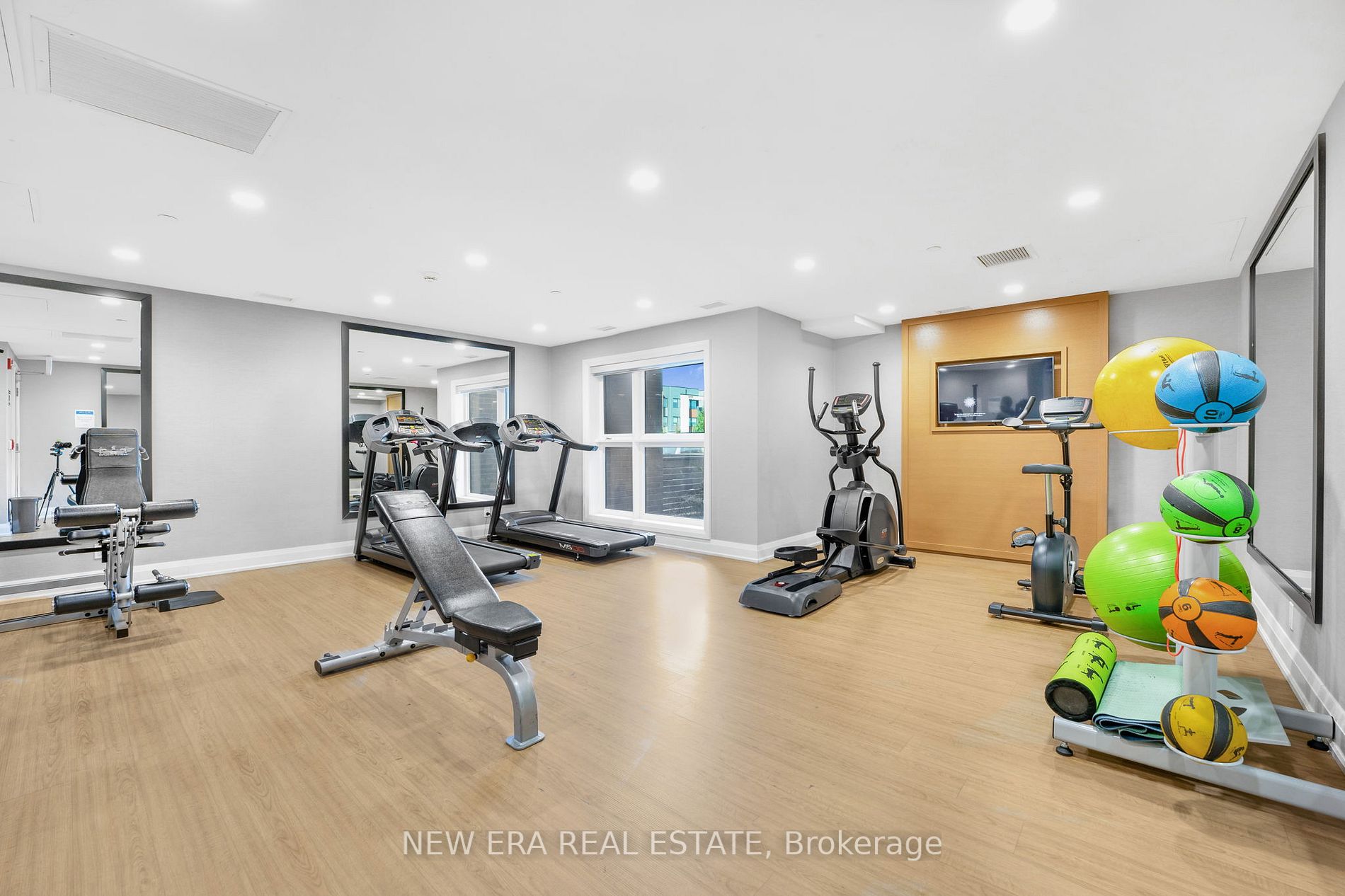 128 Grovewood Common, #408