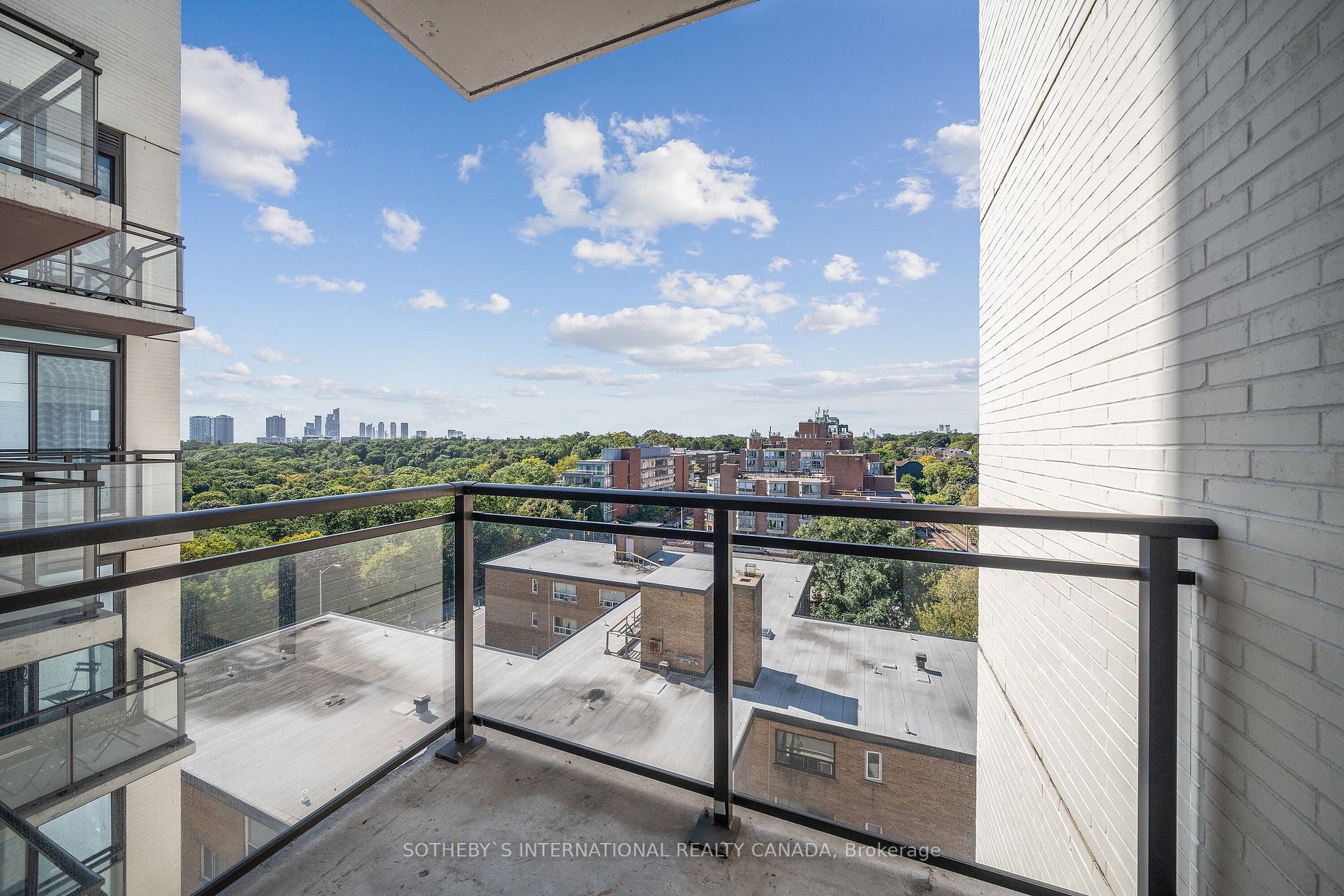 1990 Bloor St W, #802