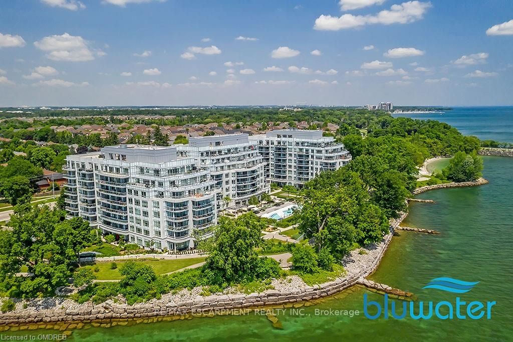 3500 Lakeshore Rd W, #228