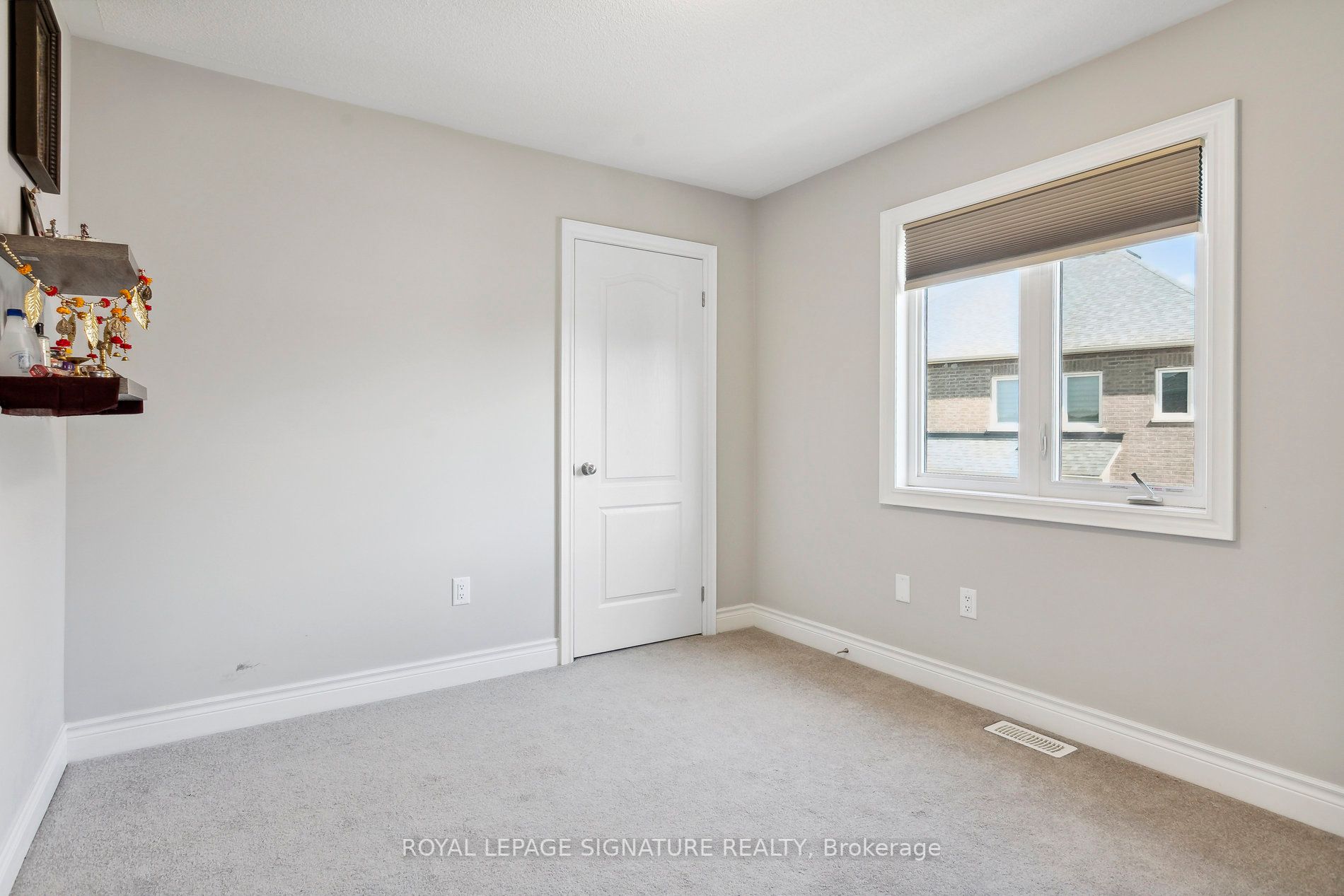 22 Temple Manor Rd