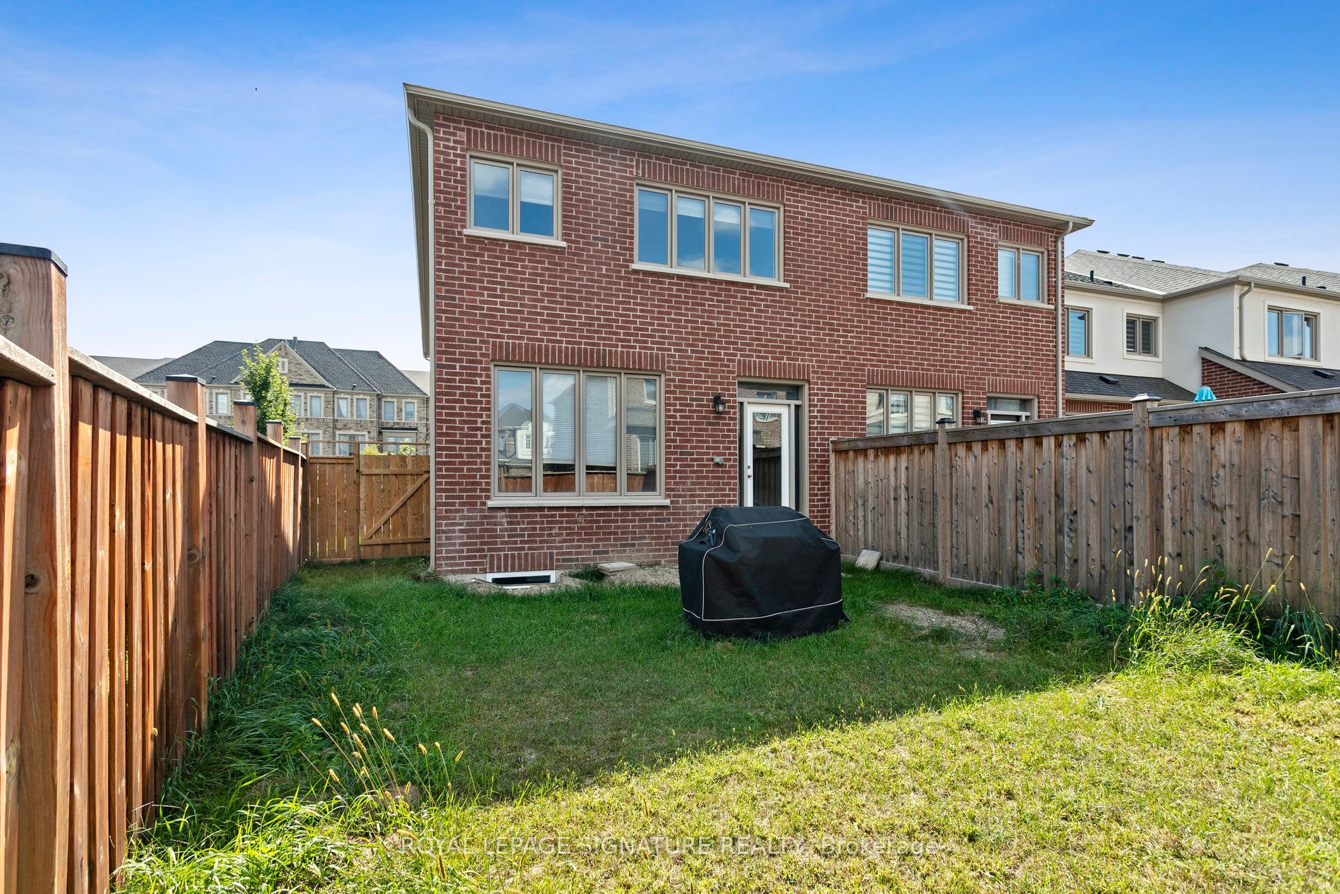 22 Temple Manor Rd