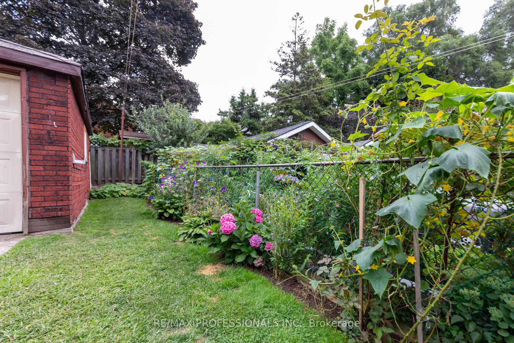 43 Runnymede Rd