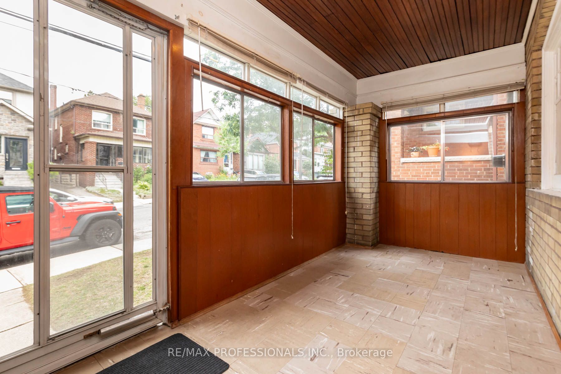 43 Runnymede Rd