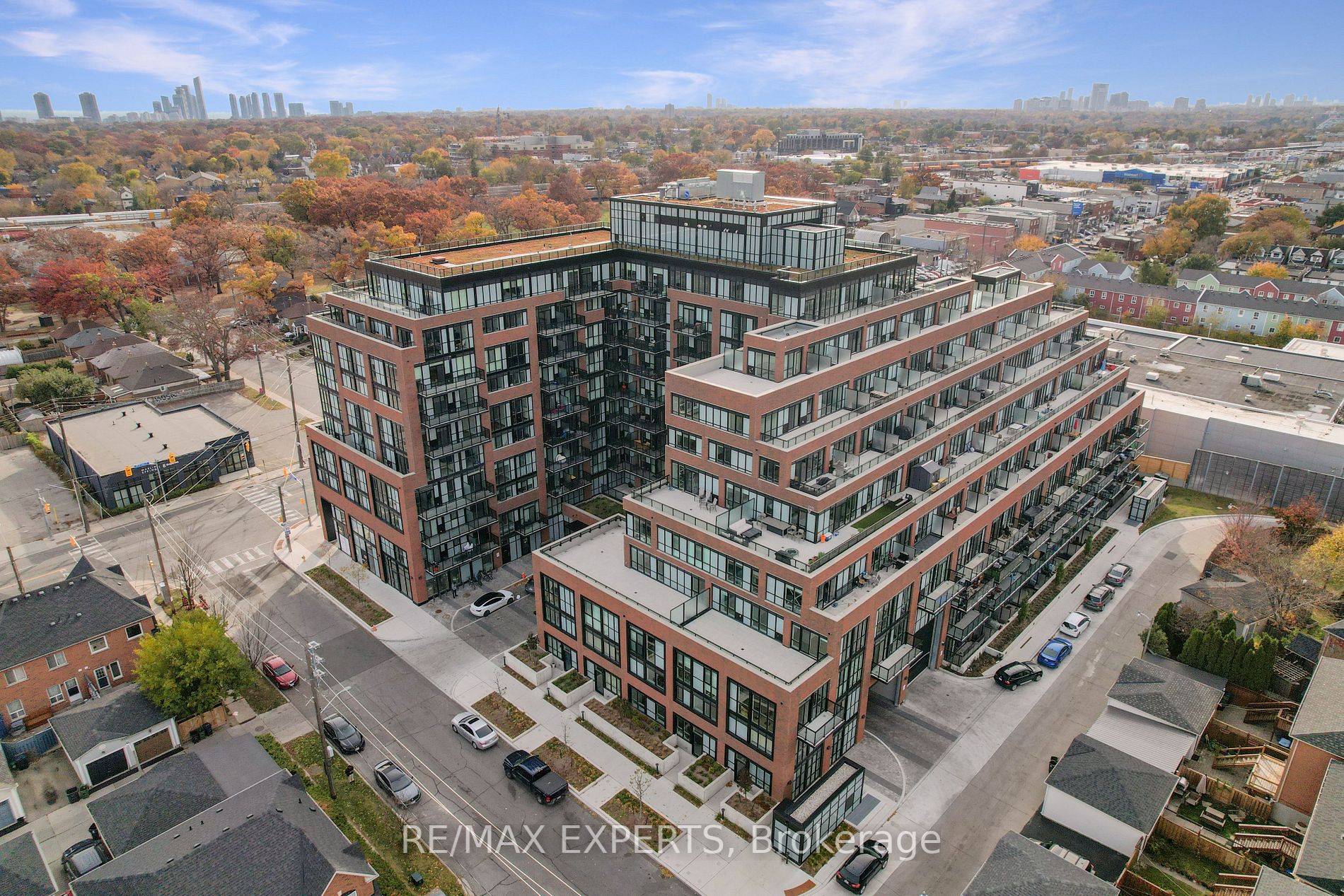 2300 St. Clair Ave W, #1008