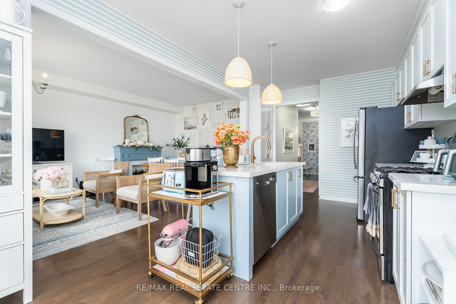 3053 Eberly Woods Dr