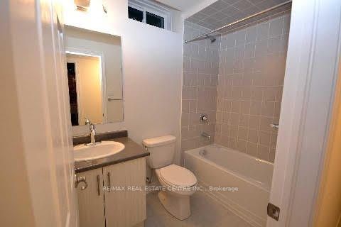 3053 Eberly Woods Dr