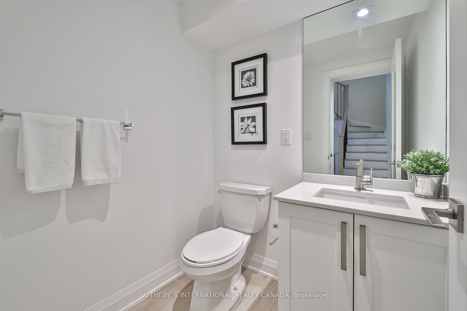 430 Roncesvalles Ave, #Th3