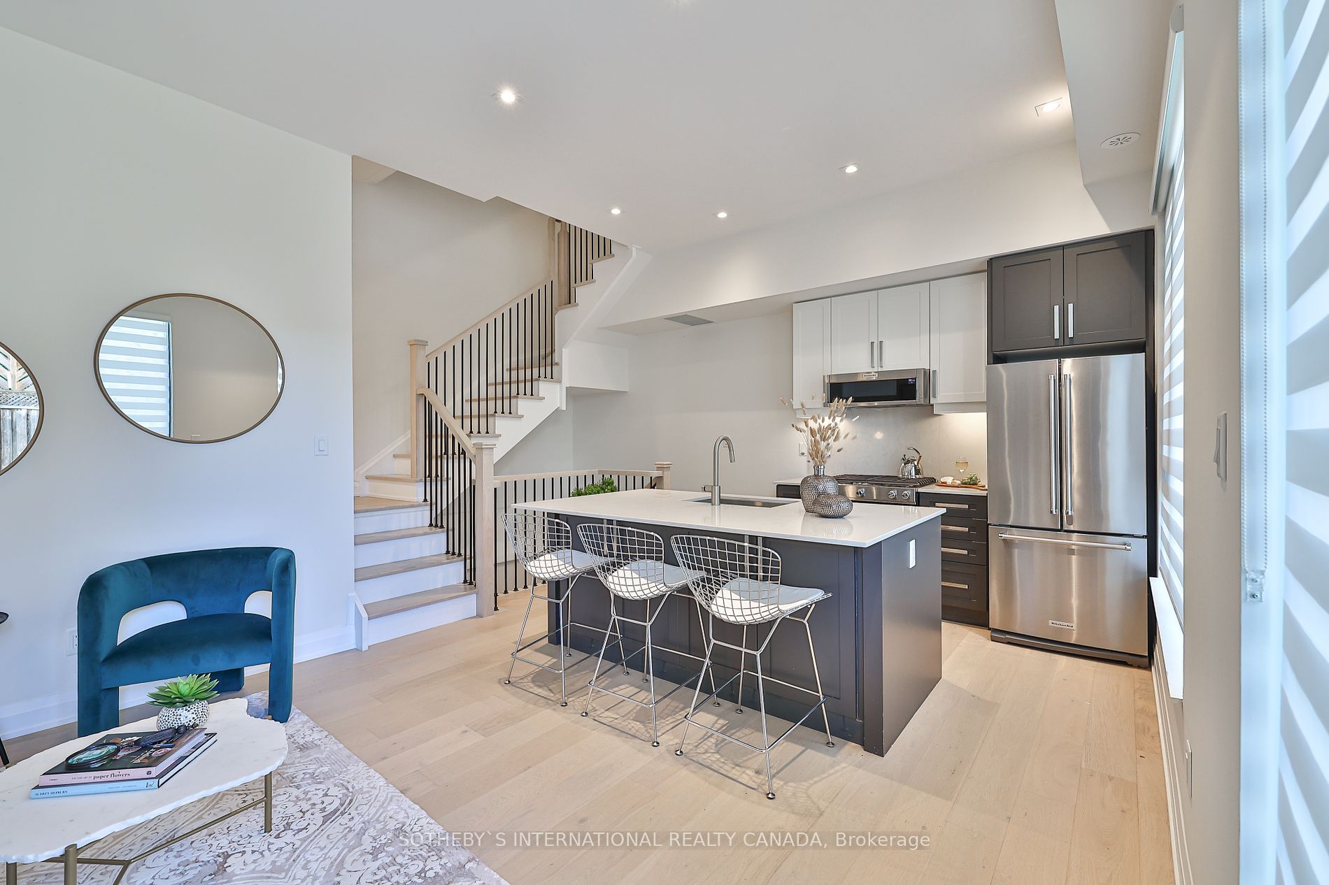 430 Roncesvalles Ave, #Th3