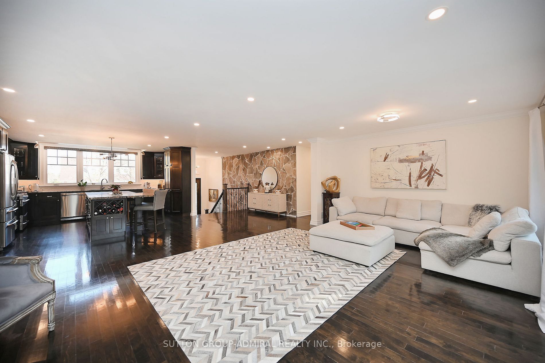 1452 Petrie Way