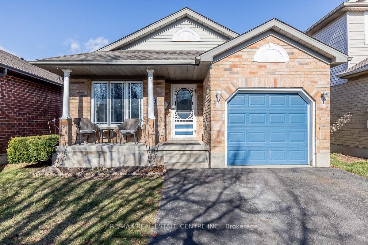 66 Colbourne Cres