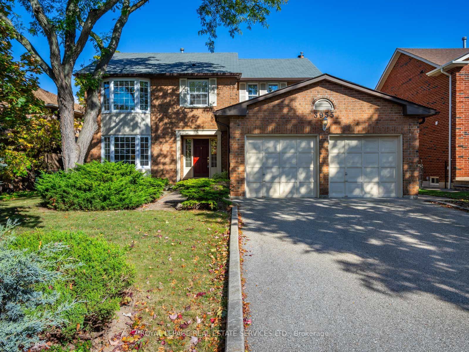 3955 Glamis Crt
