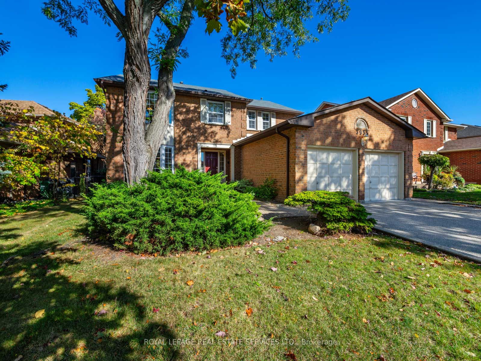 3955 Glamis Crt