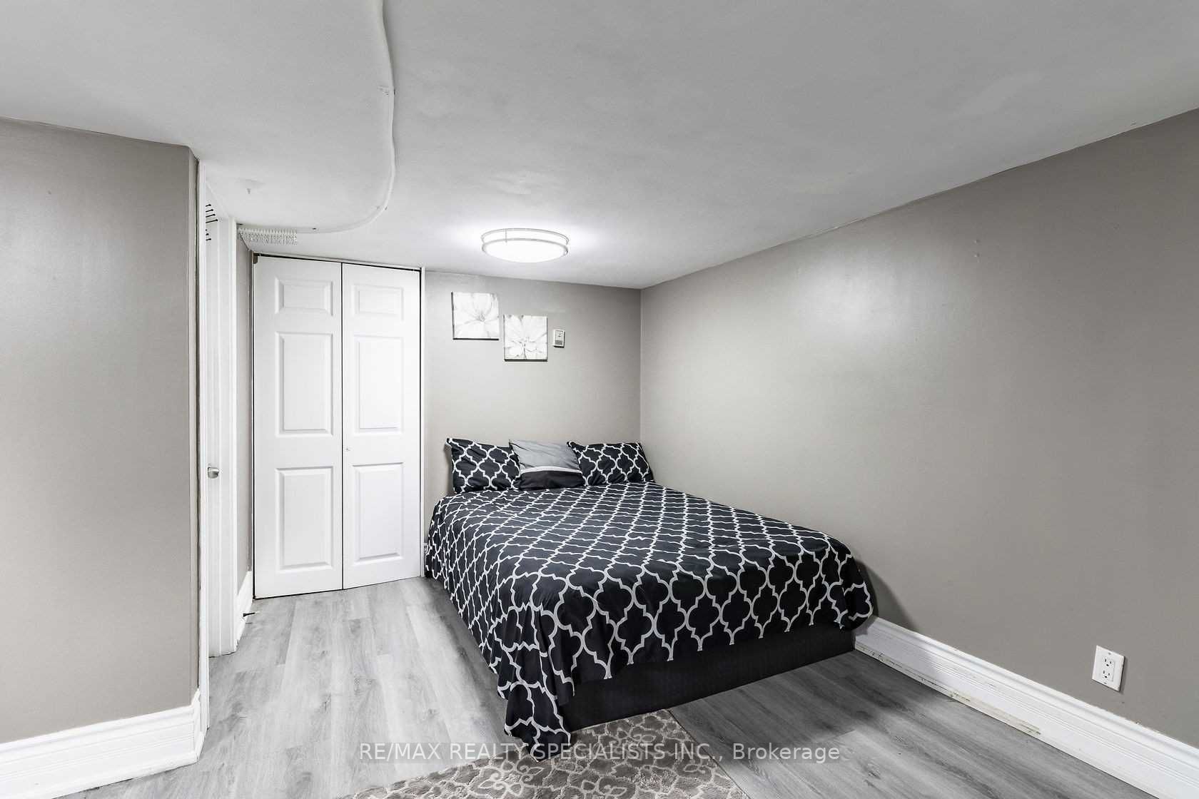 75 Mcintyre Cres, #9