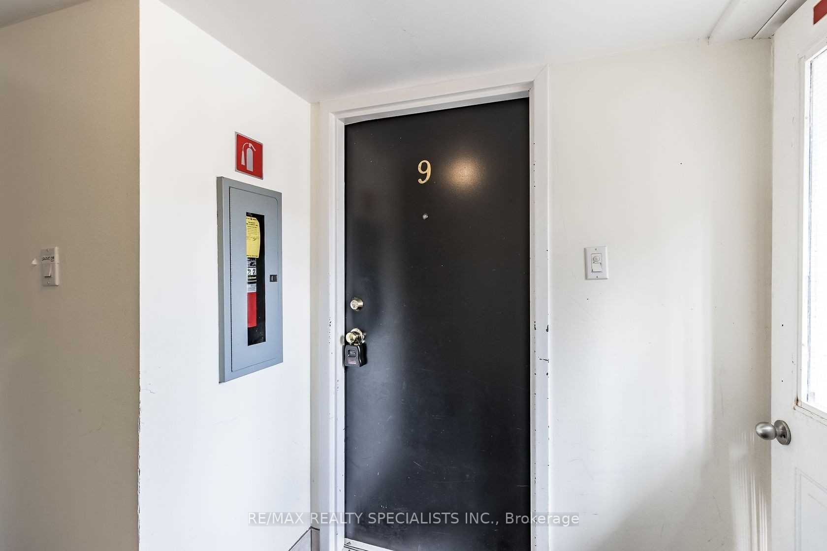 75 Mcintyre Cres, #9