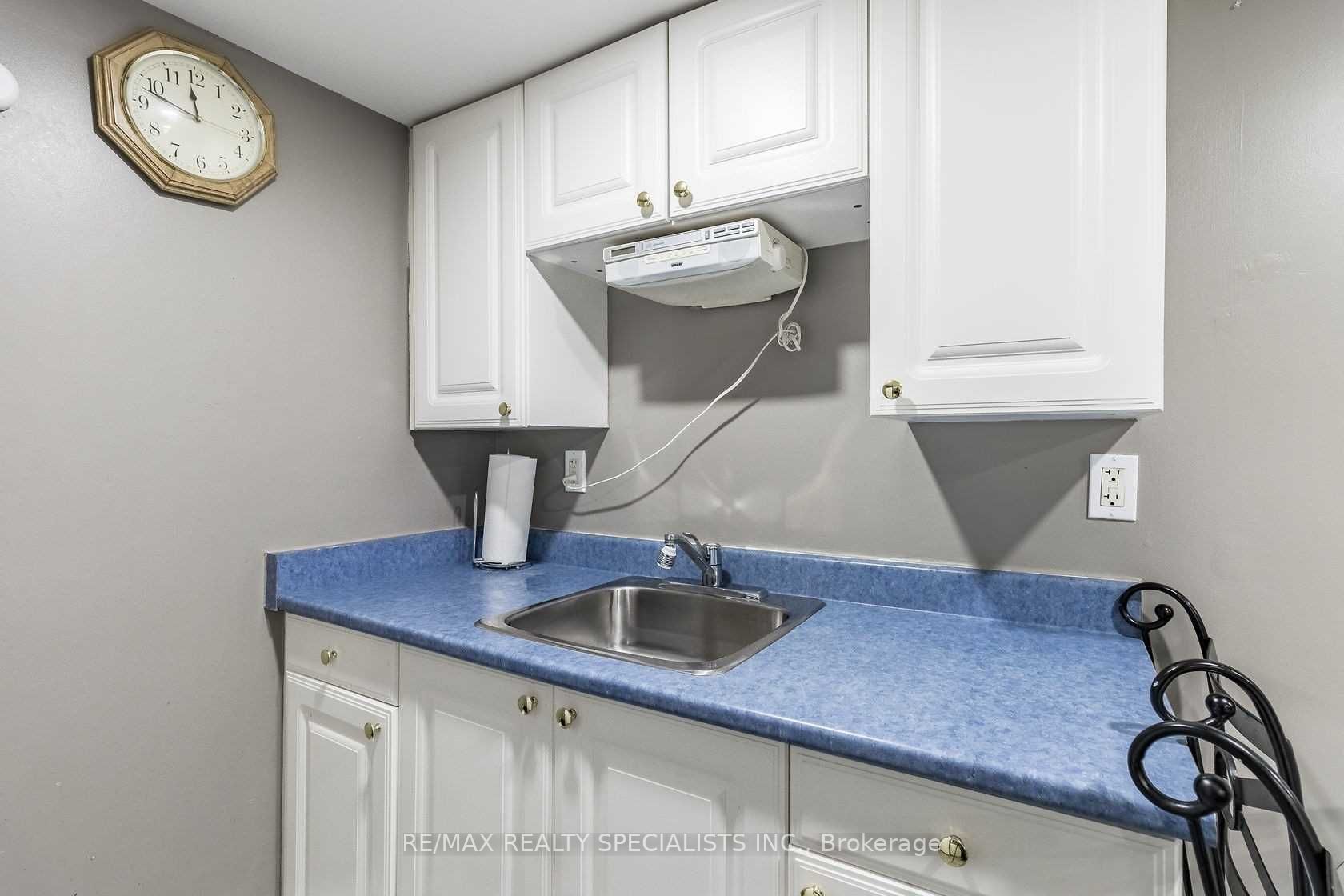 75 Mcintyre Cres, #9