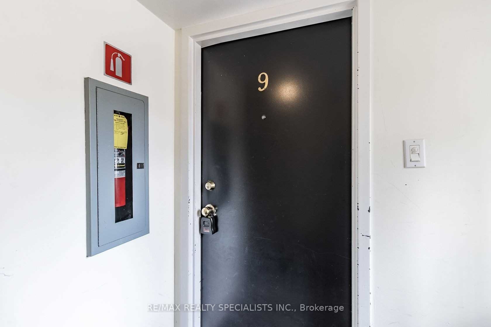 75 Mcintyre Cres, #9