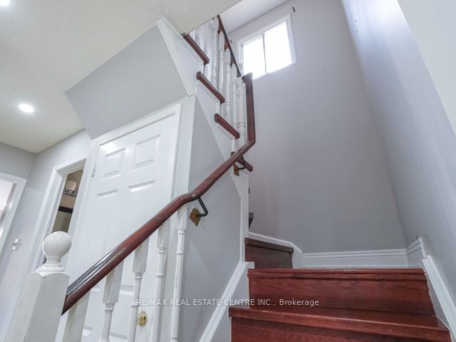 48 Cortez Crt