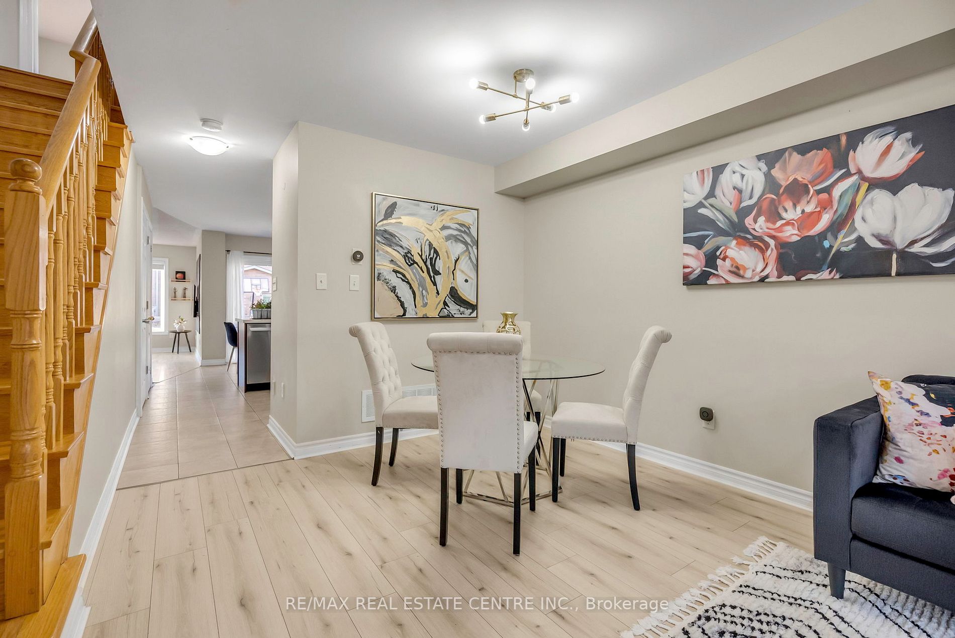 123 Swindale Dr