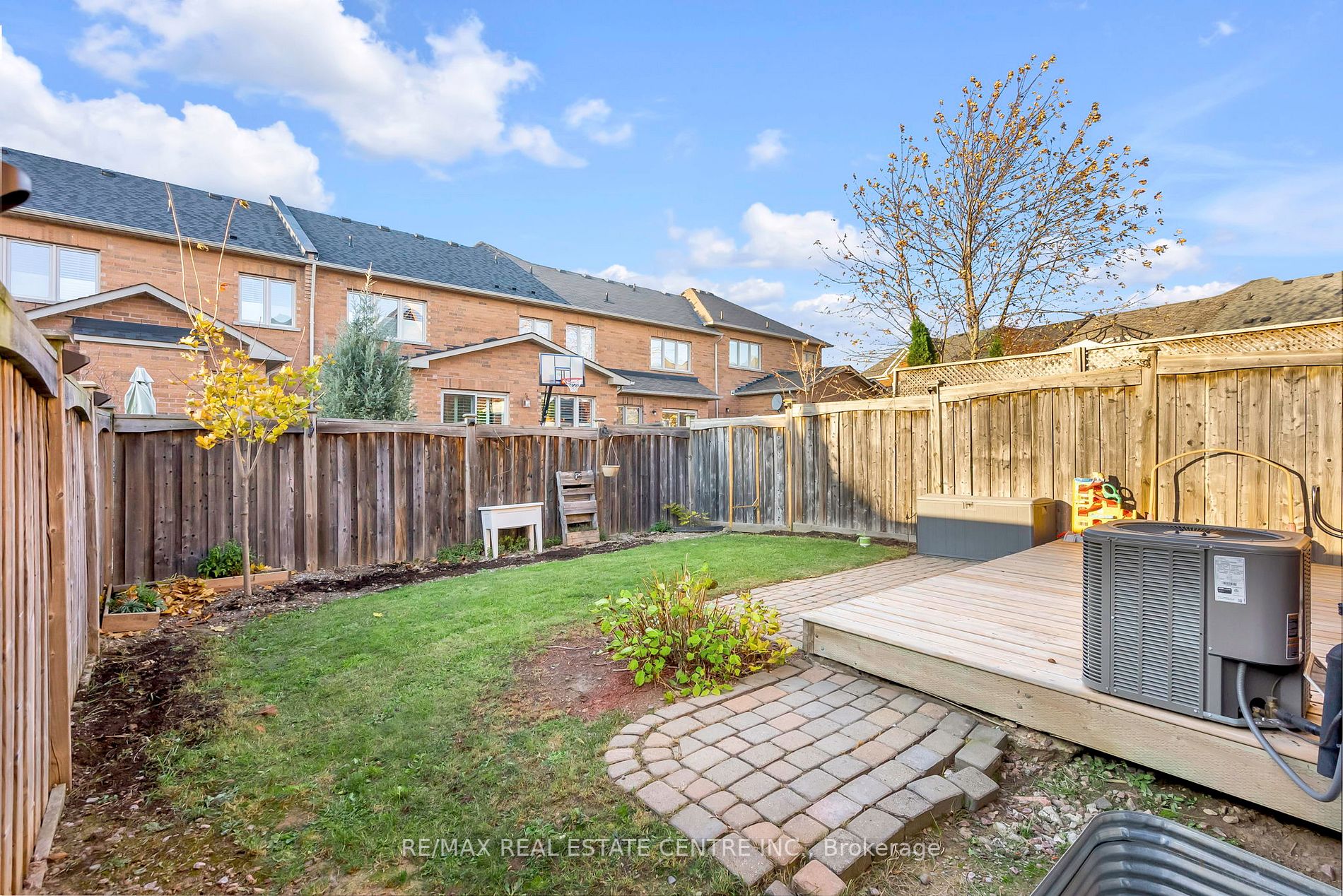 123 Swindale Dr