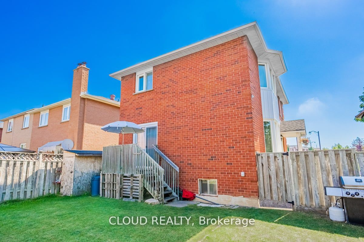 1089 Ivandale Dr S
