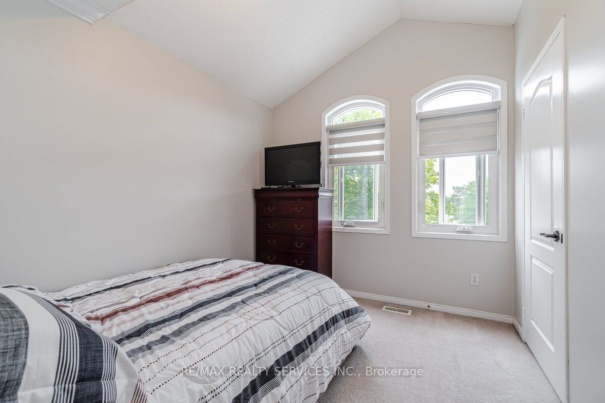 3 Penbridge Circ