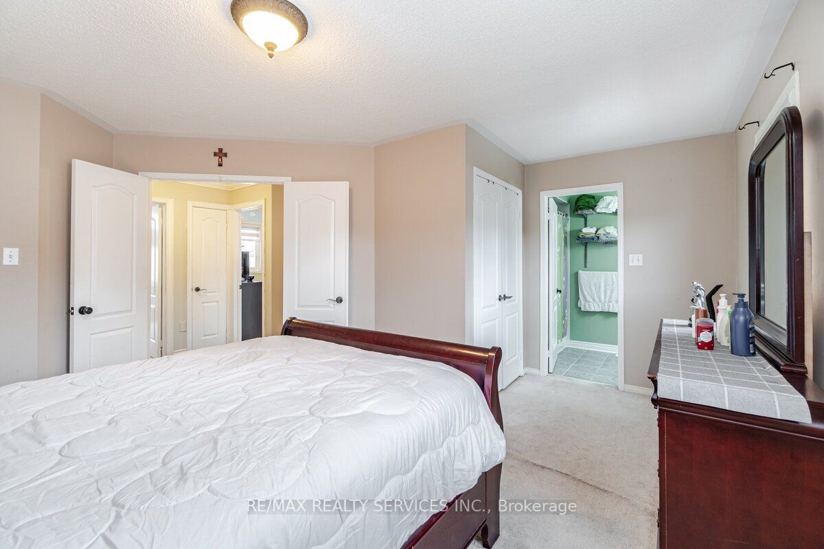 3 Penbridge Circ
