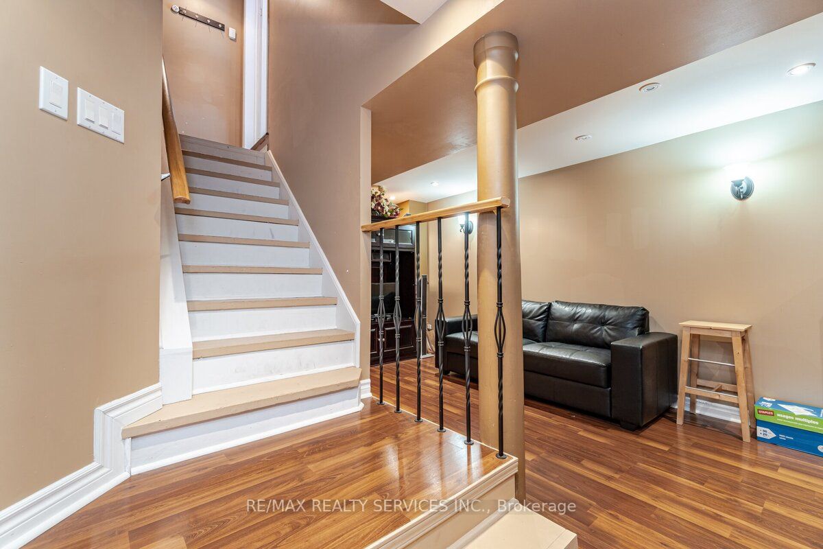 3 Penbridge Circ