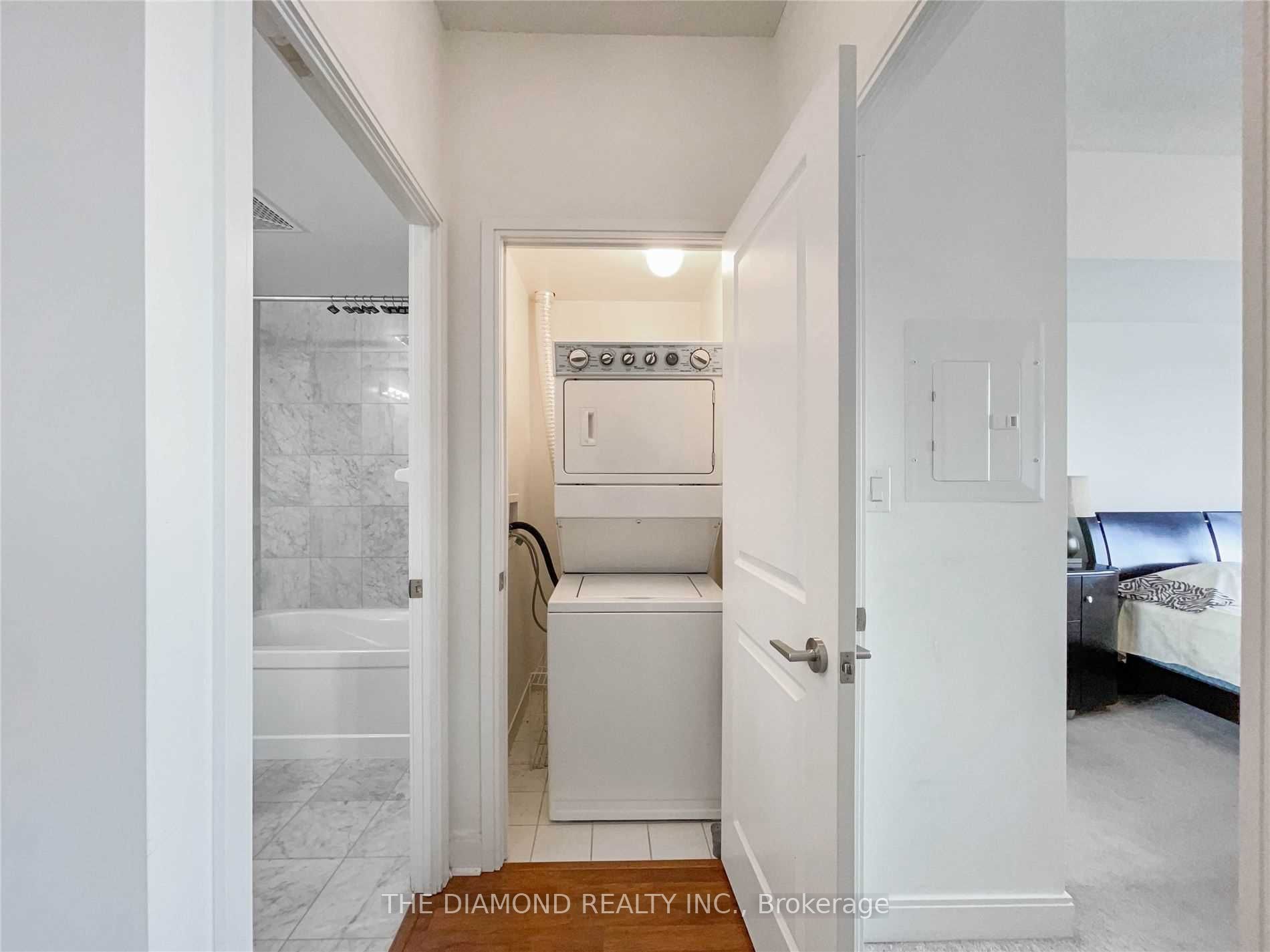 50 Absolute Ave N, #2606