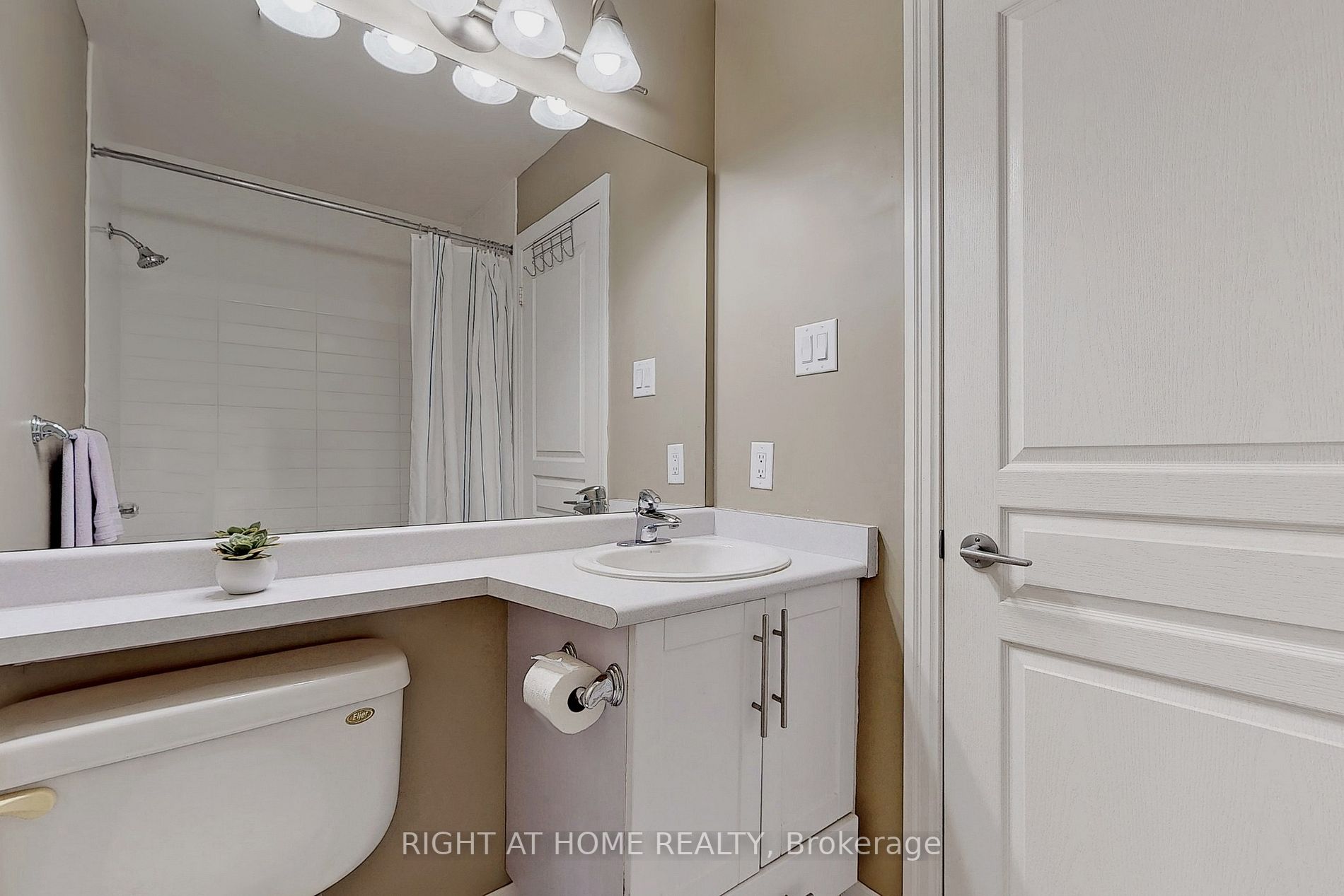 3515 Kariya Dr, #1605