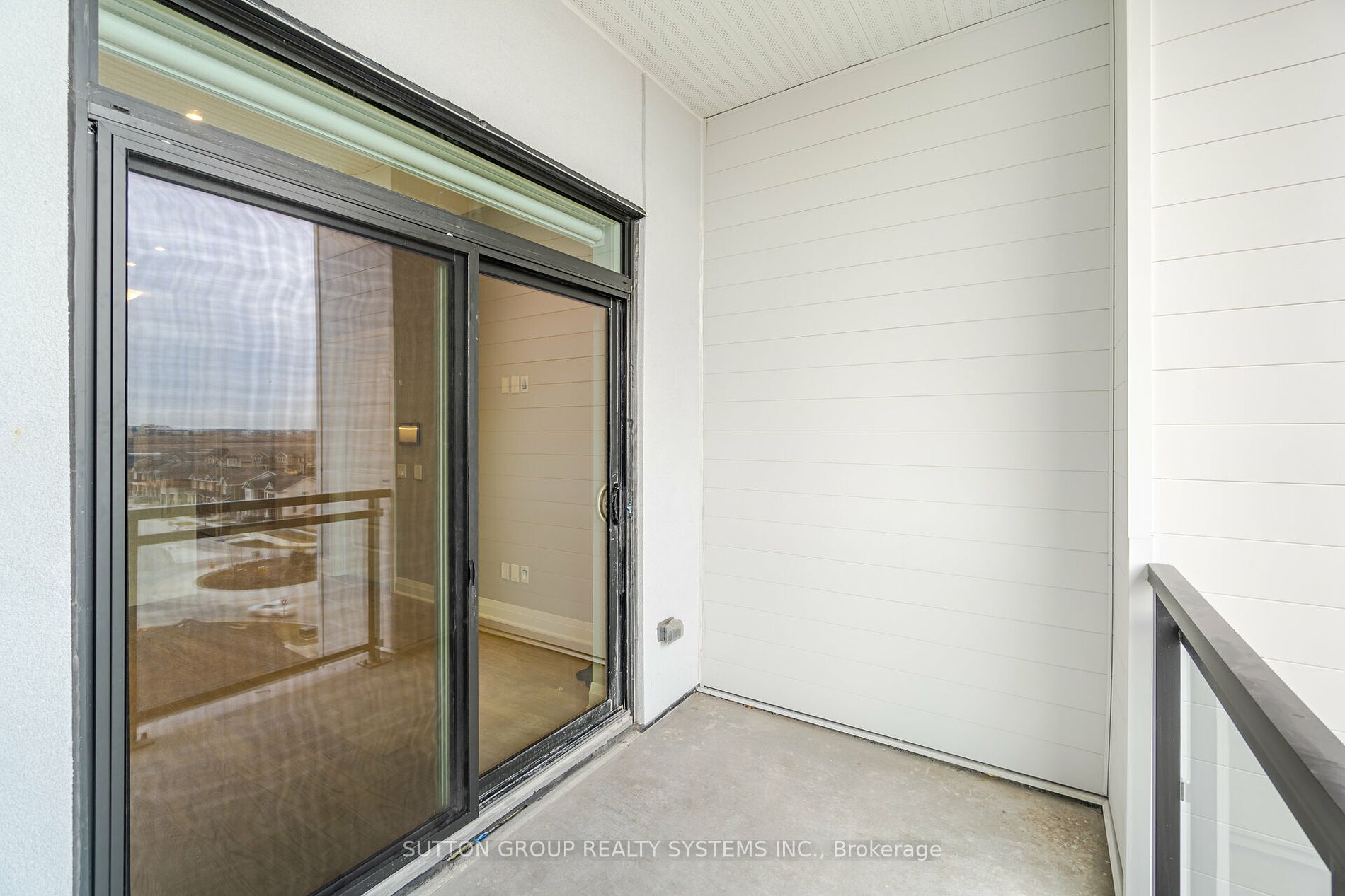 460 Gordon Krantz Ave, #602