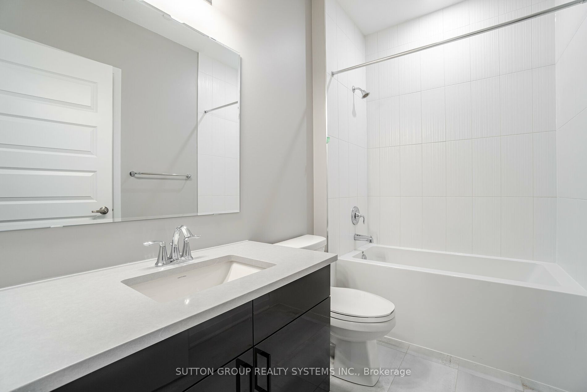 460 Gordon Krantz Ave, #602