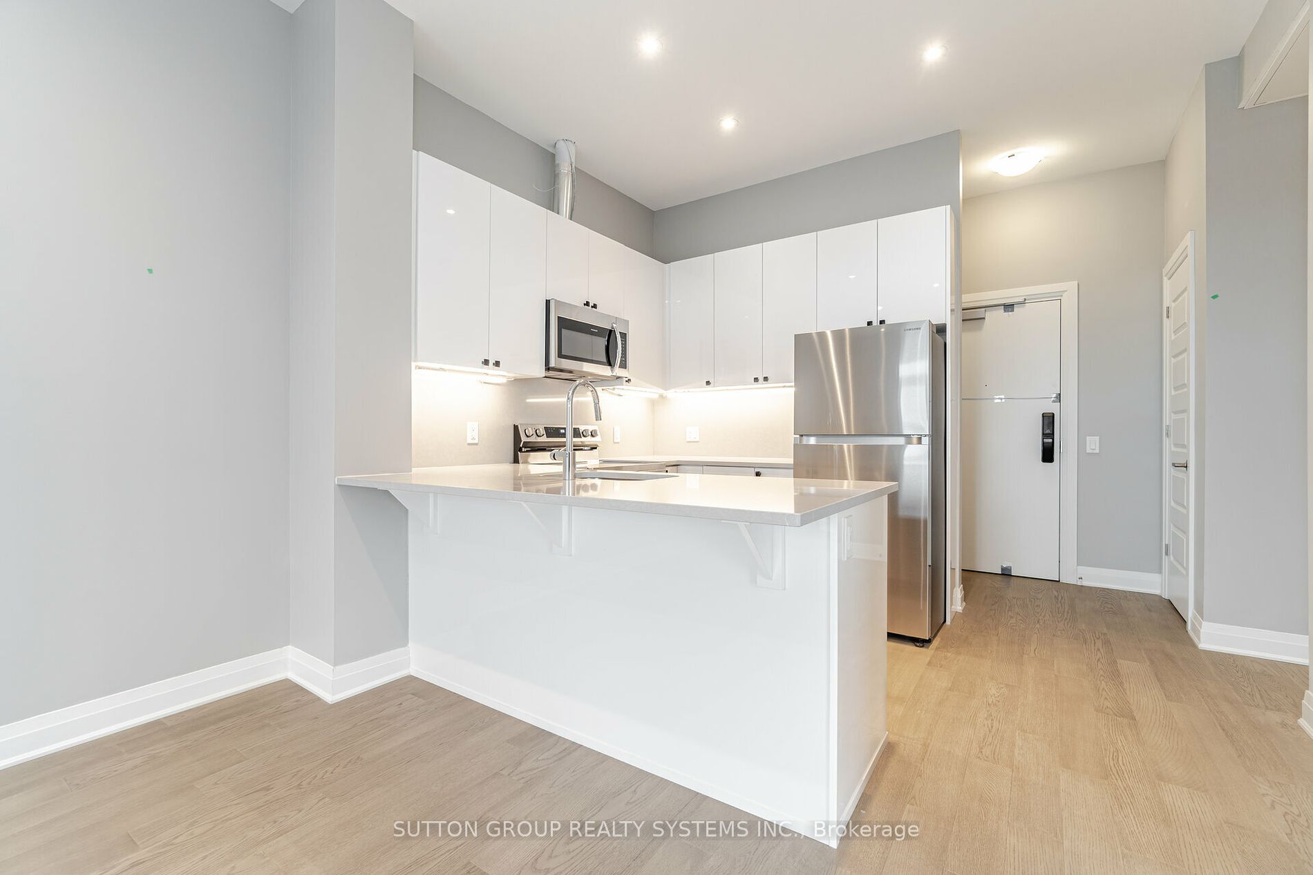 460 Gordon Krantz Ave, #602