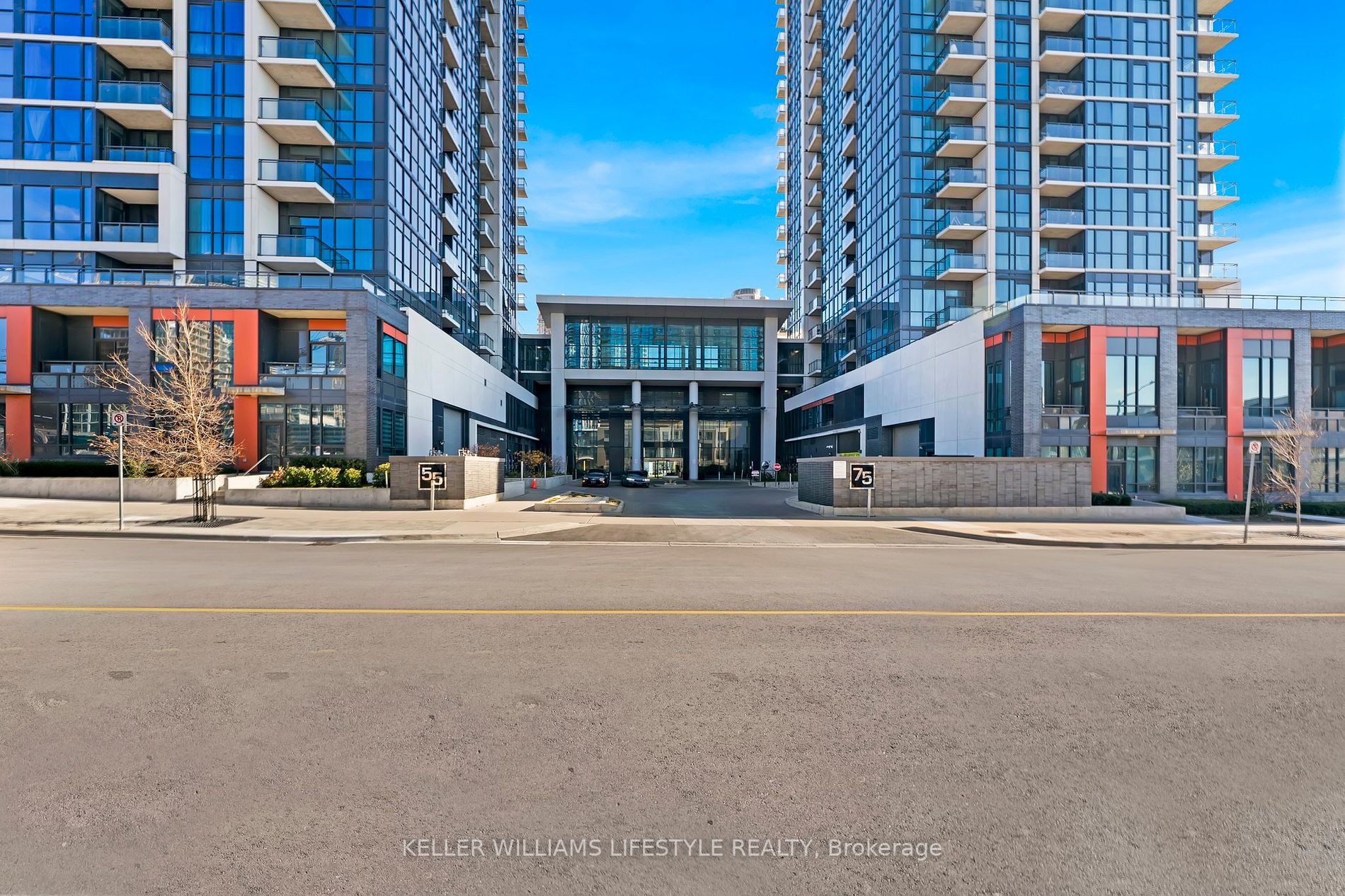 75 Eglinton Ave W, #903
