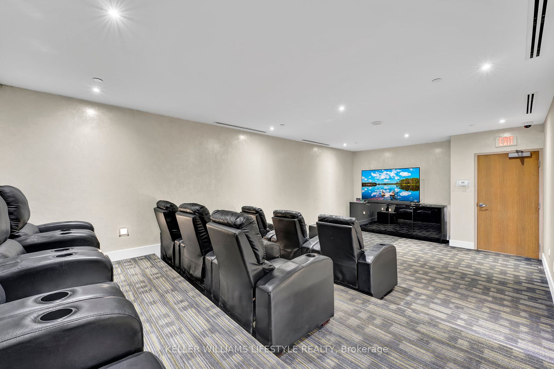 75 Eglinton Ave W, #903