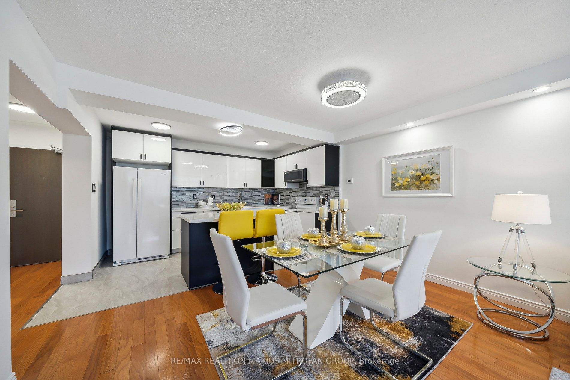 45 Southport St, #906