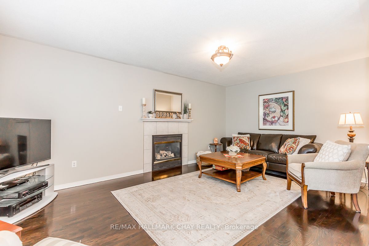 46 Foxchase Drive