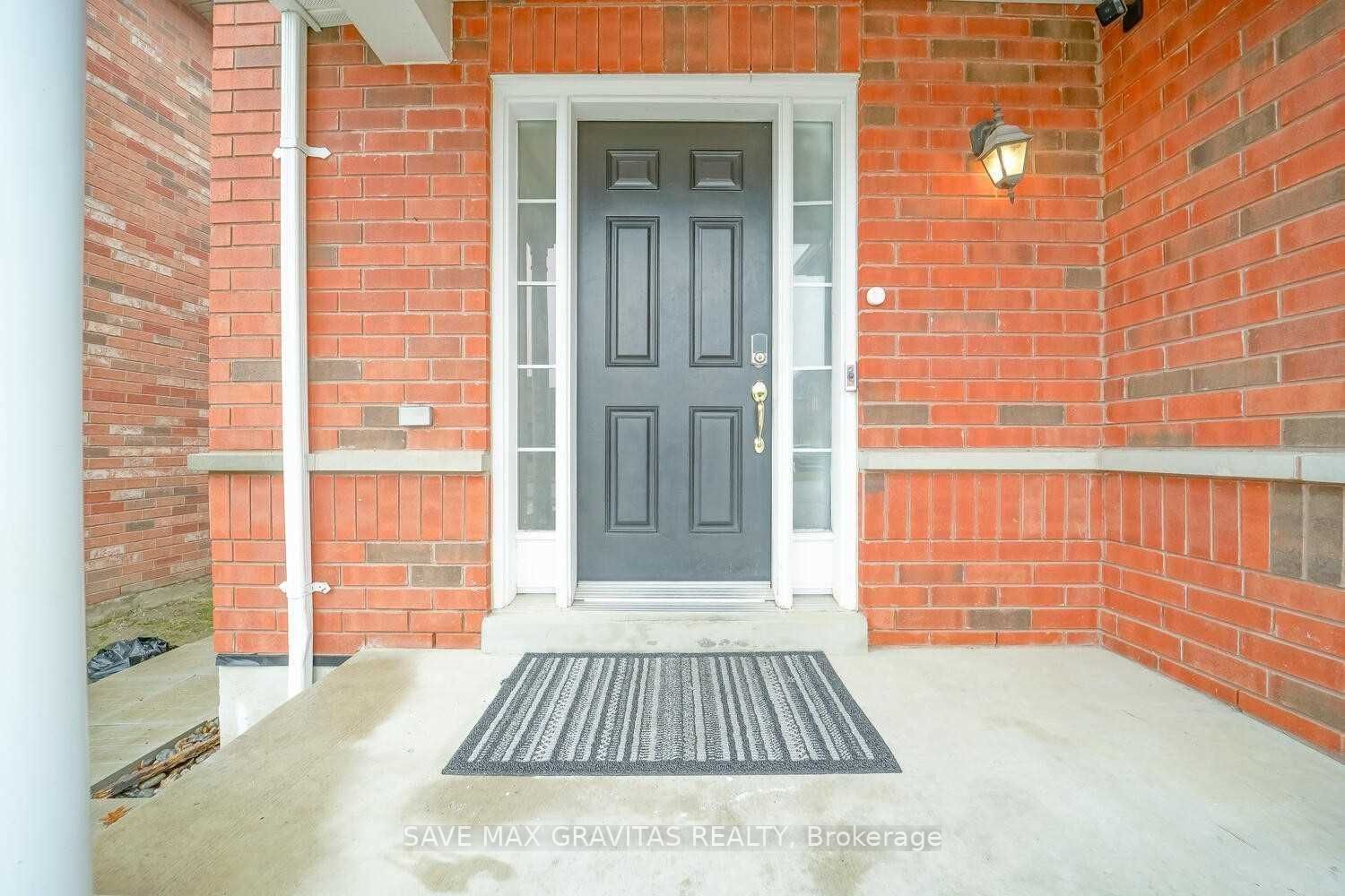 10 Thornbush Blvd W