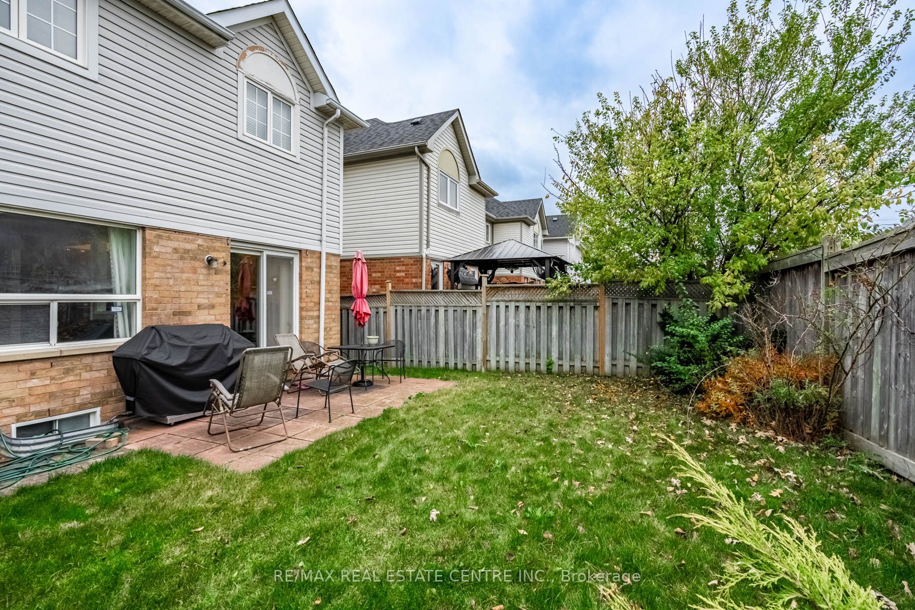 2467 Bankside Dr
