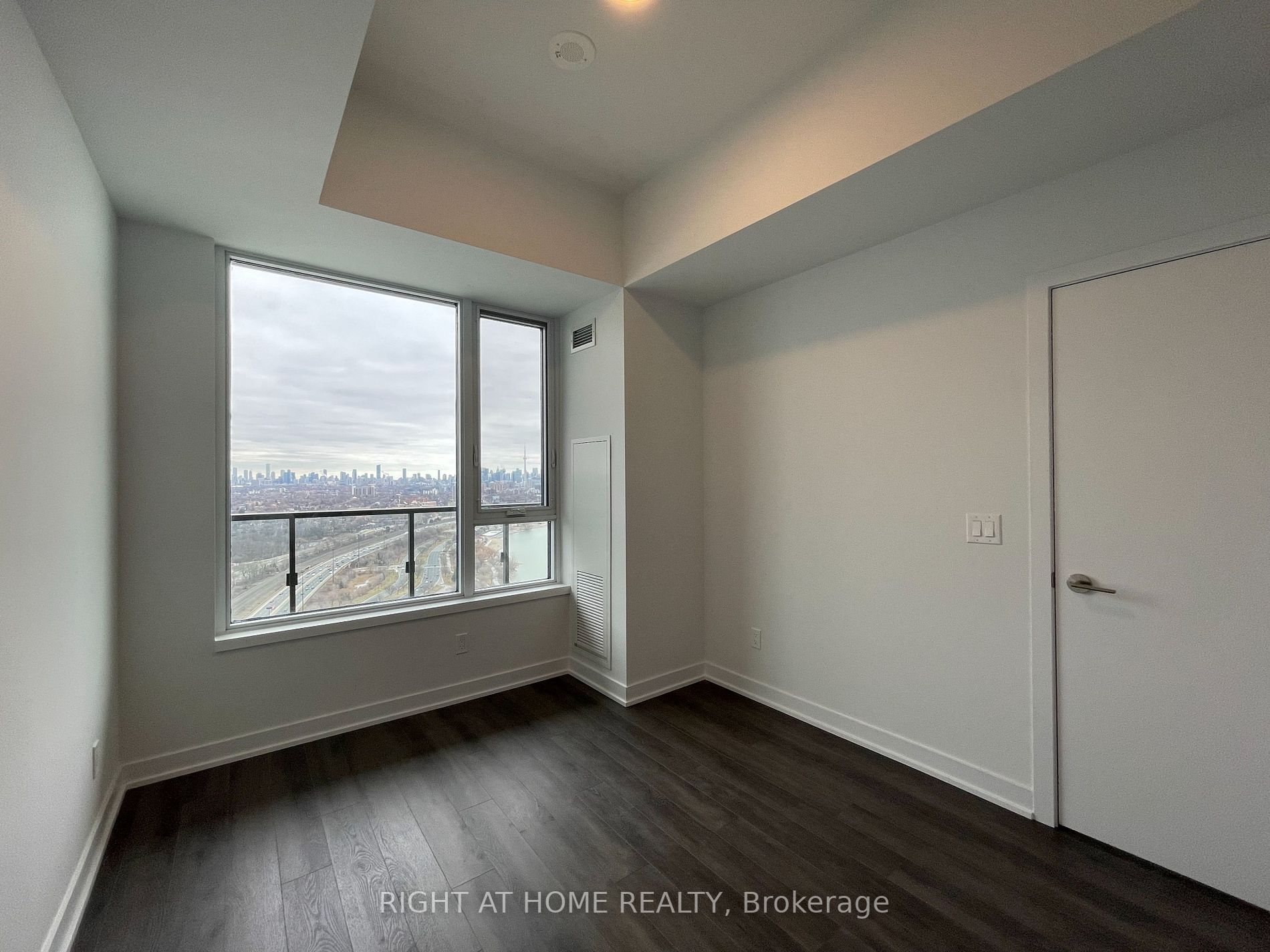 1926 Lakeshore Blvd W, #4205