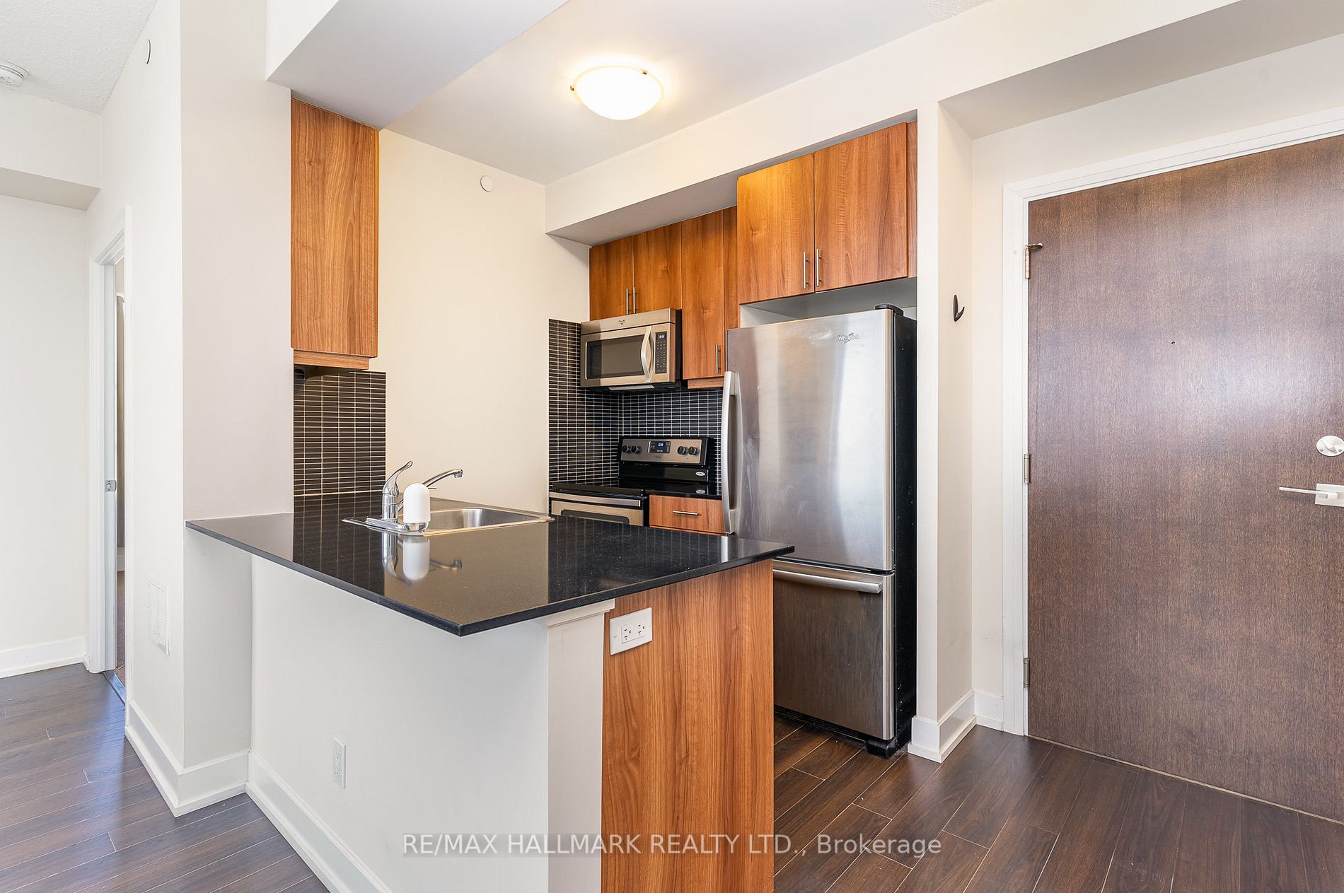 6 Eva Rd, #2610