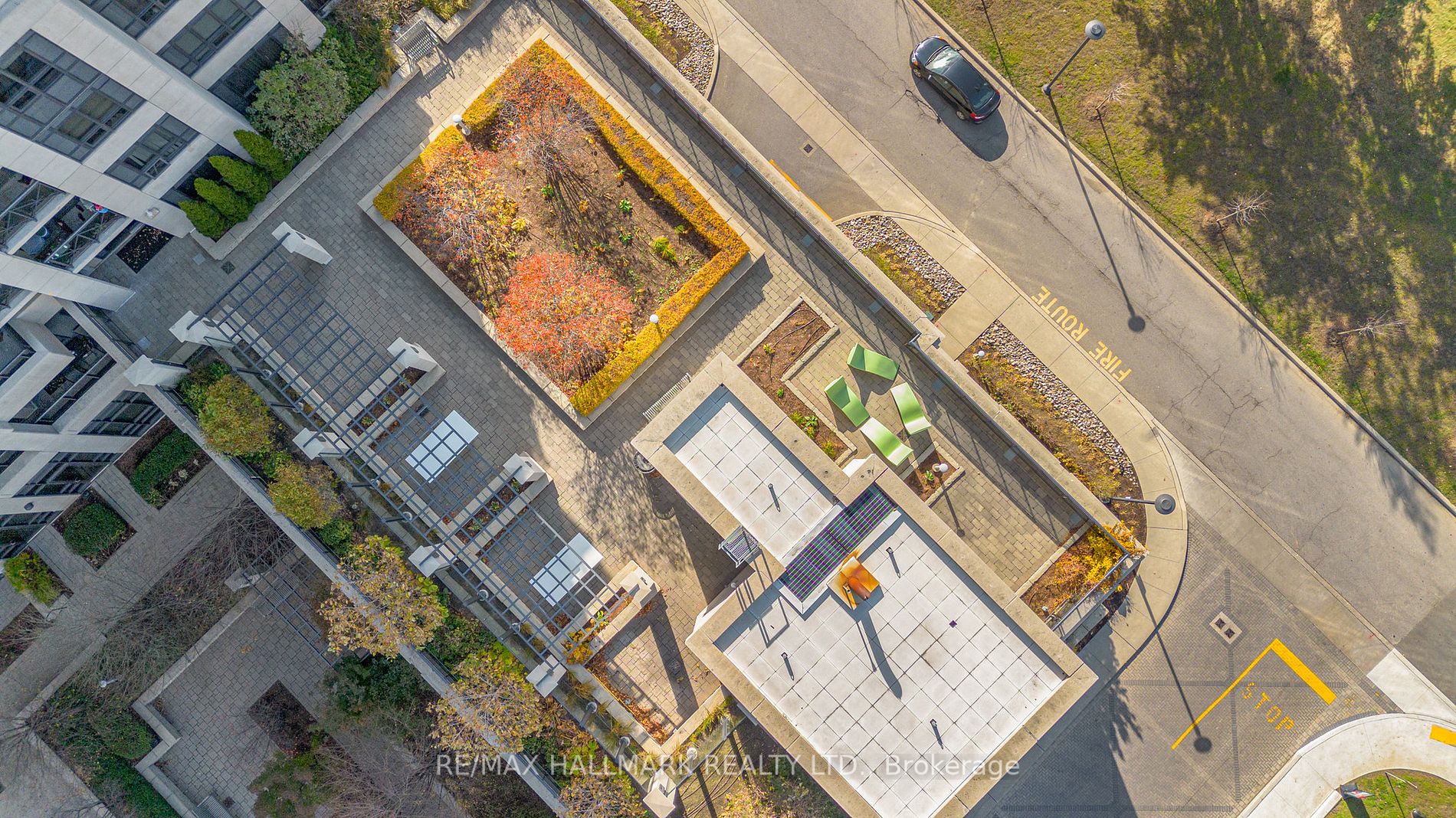 6 Eva Rd, #2610