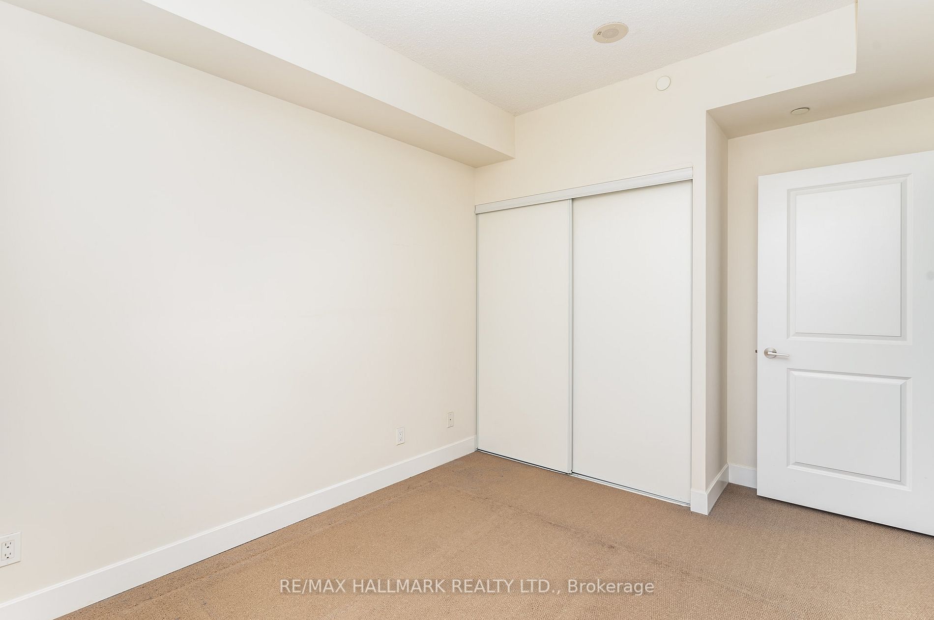 6 Eva Rd, #2610