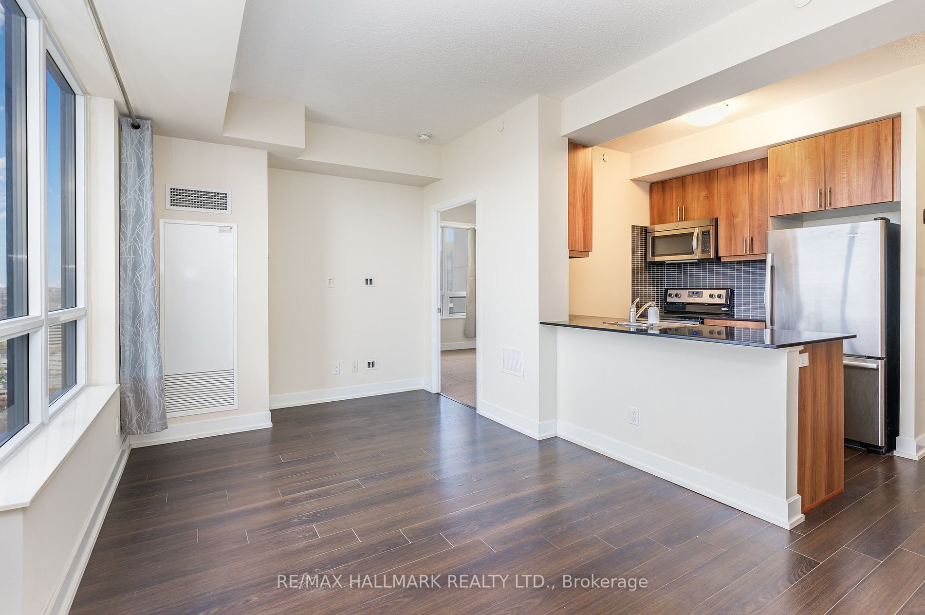6 Eva Rd, #2610