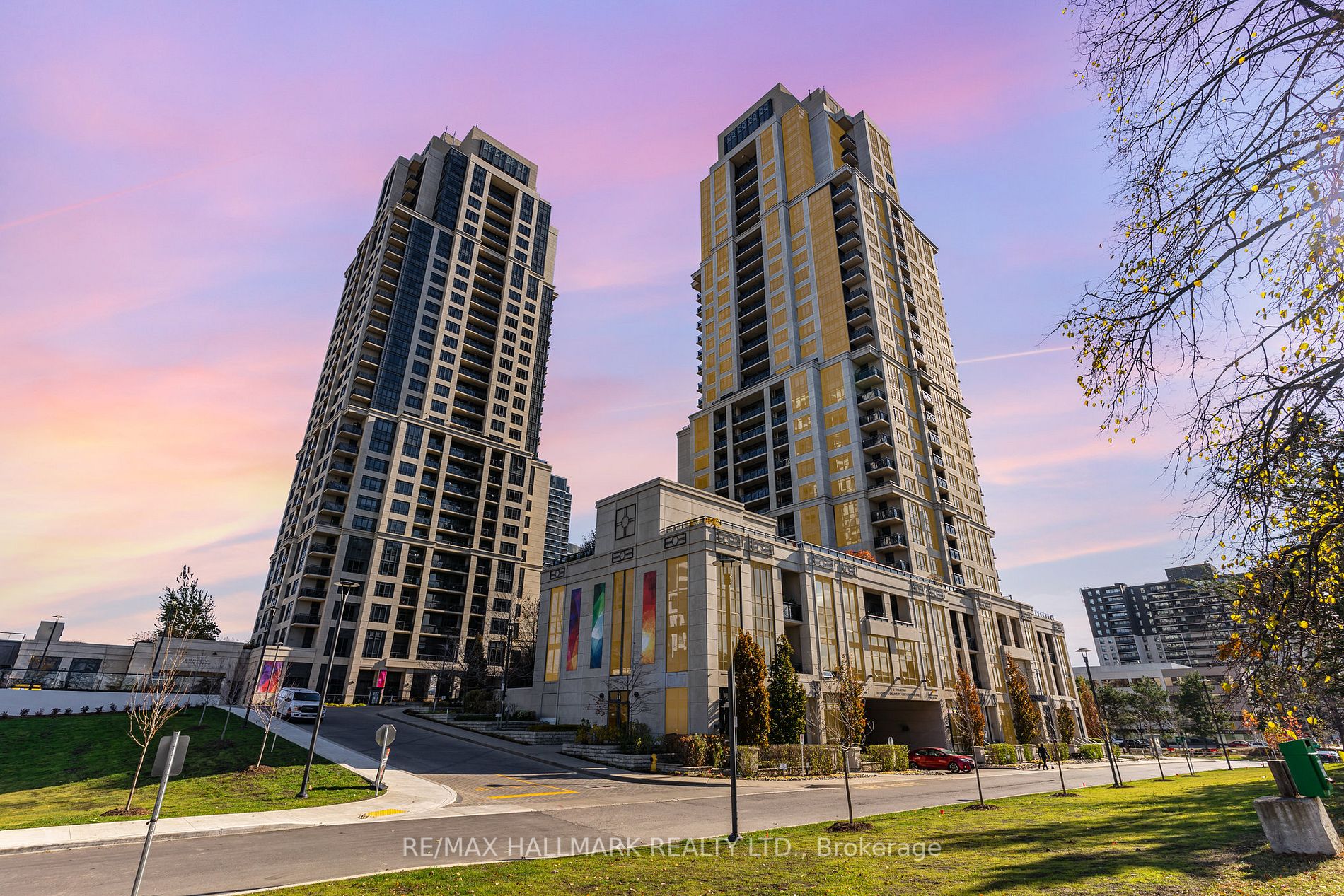 6 Eva Rd, #2610