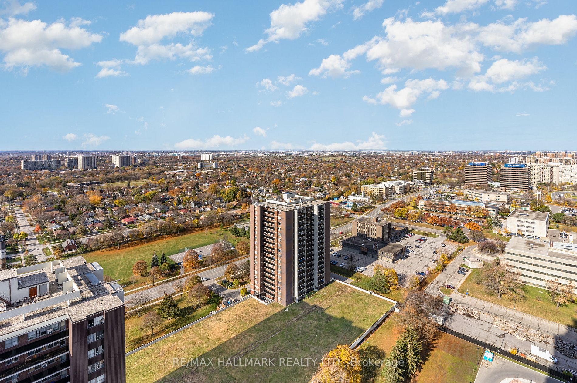 6 Eva Rd, #2610